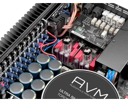 AVM Ovation A 8.3 integrált erősítő, ezüst