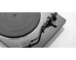 DENON DP-400 Lemezjátszó, fekete