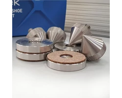 IsoTek Spike & Shoe M6 tüske + alátét készlet