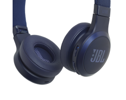 JBL Live 400BT Bluetooth fejhallgató, kék (Bemutató darab) JBL Live 400BT Bluetooth fejhallgató, kék (Bemutató darab)