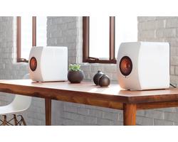 KEF LS50 polcsugárzó pár, fehér KEF LS50 polcsugárzó pár, fehér