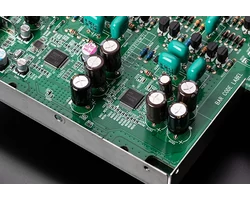 Marantz PM6007 Integrált erősítő, fekete