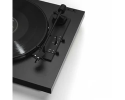 Pro-Ject Automat A1 automata lemezjátszó  + Ortofon OM10 hangszedő, fekete