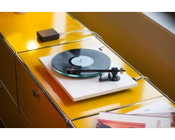 Pro-Ject T2 lemezjátszó Sumiko Rainier hangszedővel, fehér