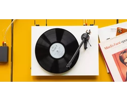 Pro-Ject T2 lemezjátszó Sumiko Rainier hangszedővel, fehér