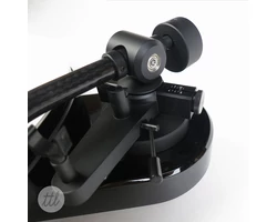 PRO-JECT RPM 1 Carbon analóg lemezjátszó fehér Ortofon 2M-RED hangszedővel
