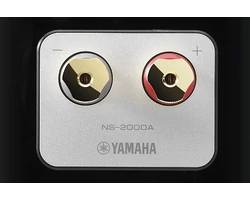 Yamaha NS-2000A frontsugárzó pár, zongoralakk