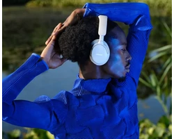 Bose QuietComfort Ultra aktív zajszűrős fejhallgató, füst-fehér