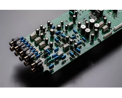 DENON PMA-1700NE Sztereó integrált erősítő, prémium ezüst