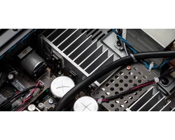 Denon PMA-600NE Sztereó erősítő, fekete