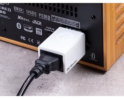 iFi Audio DC Blocker C14 -> C13 M/F zavarszűrő