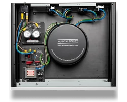 MUSICAL FIDELITY BPC5 tápkondicionáló, fekete