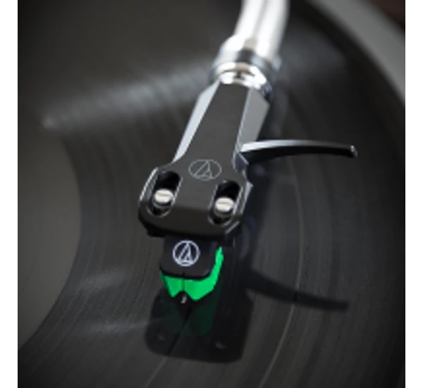 Audio-Technica AT-VM95E elliptikus sztereó hangszedő