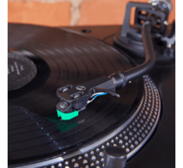 Audio-Technica AT-VM95E elliptikus sztereó hangszedő