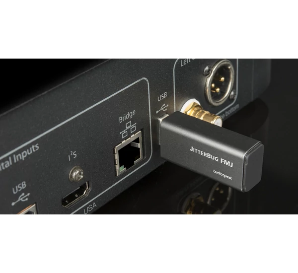Audioquest JitterBug FMJ USB adat- és tápzaj szűrő