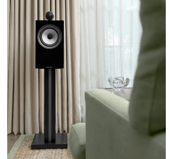 Bowers & Wilkins 705 S2 polcsugárzó pár, fényes fekete