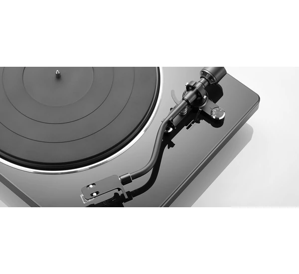 DENON DP-400 Lemezjátszó, fekete