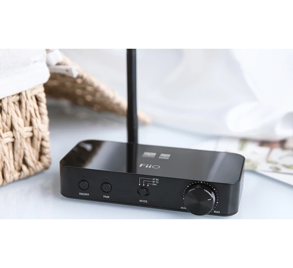 FiiO BTA30 Pro Bluetooth adó-vevő + DAC