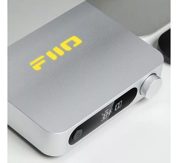 FiiO SR11 Streaming zene vevő (Streamer), ezüst