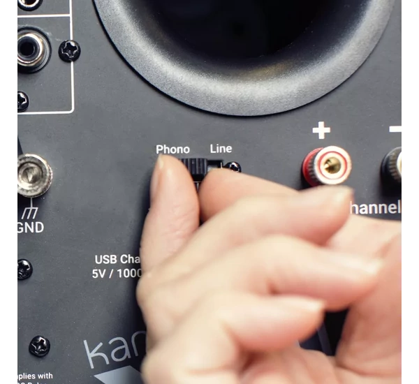 Kanto Audio YU4 Aktív Bluetooth hangfal, lakk fekete