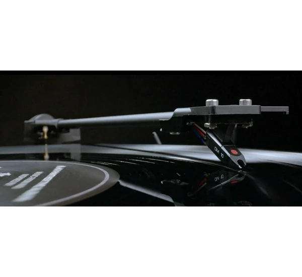 Pro-Ject Automat A1 automata lemezjátszó  + Ortofon OM10 hangszedő, fekete