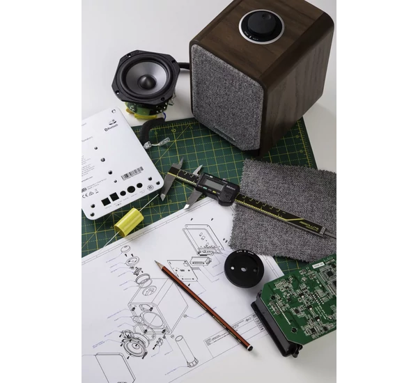 Ruark MR1 Mk2 Bluetooth sztereó hangrendszer, dió