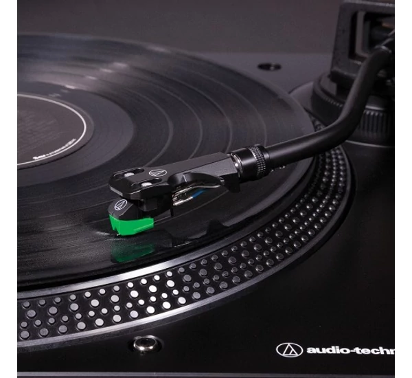 Audio-Technica AT-LP120X USB direkt hajtású lemezjátszó, fekete