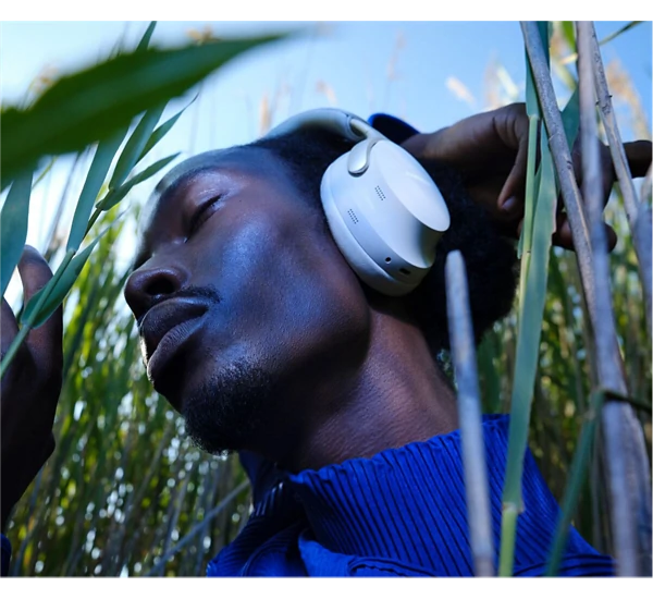 Bose QuietComfort Ultra aktív zajszűrős fejhallgató, füst-fehér