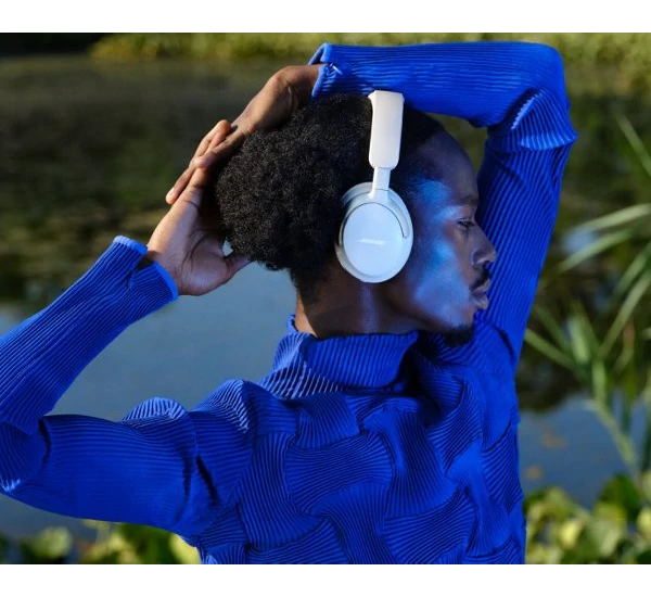 Bose QuietComfort Ultra aktív zajszűrős fejhallgató, füst-fehér