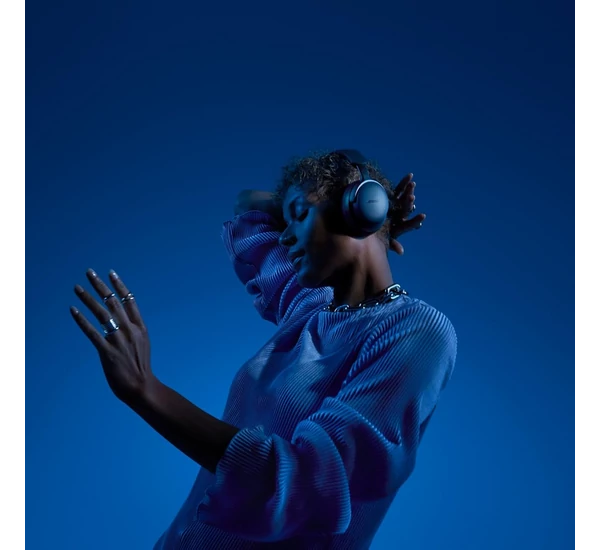 BOSE QUIETCOMFORT ULTRA aktív zajszűrős fejhallgató, holdkék