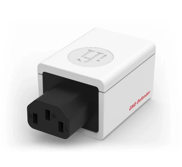 iFi GND Defender C13 zavarszűrő