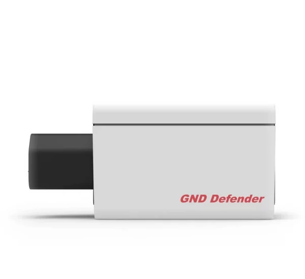 iFi GND Defender C13 zavarszűrő (Bemutató darab)