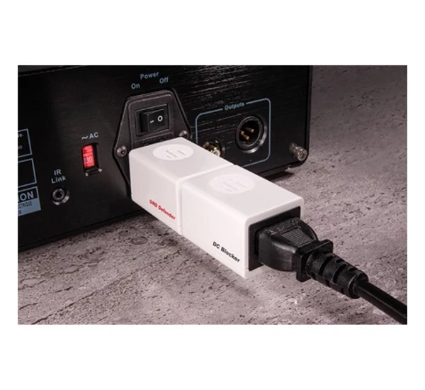 iFi GND Defender C13 zavarszűrő