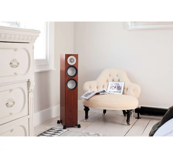 Monitor Audio Silver 200 frontsugárzó, zongoralakk fekete