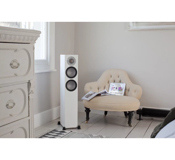 Monitor Audio Silver 200 frontsugárzó, zongoralakk fekete