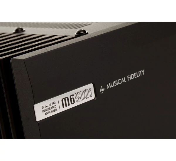 Musical Fidelity M6si500 erősítő, fekete