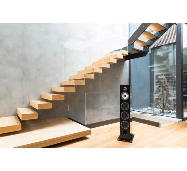 Triangle Australe EZ frontsugárzó pár, zongoralakk fekete