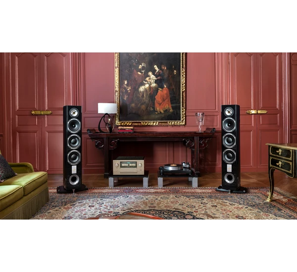 Triangle Magellan Cello 40th frontsugárzó (space black), fekete