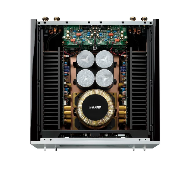 Yamaha M-5000 sztereó végerősítő, zongoralakk fekete