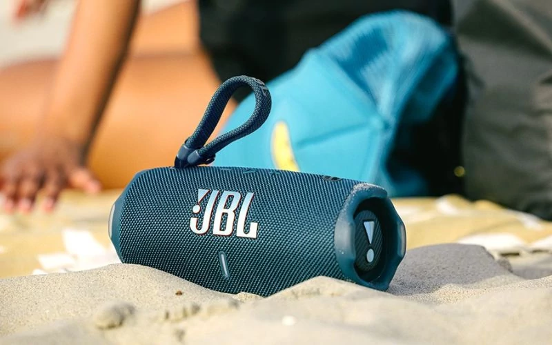 JBL Charge 6 – Erő, szabadság és hordozhatóság egyben most kedvezményesen!